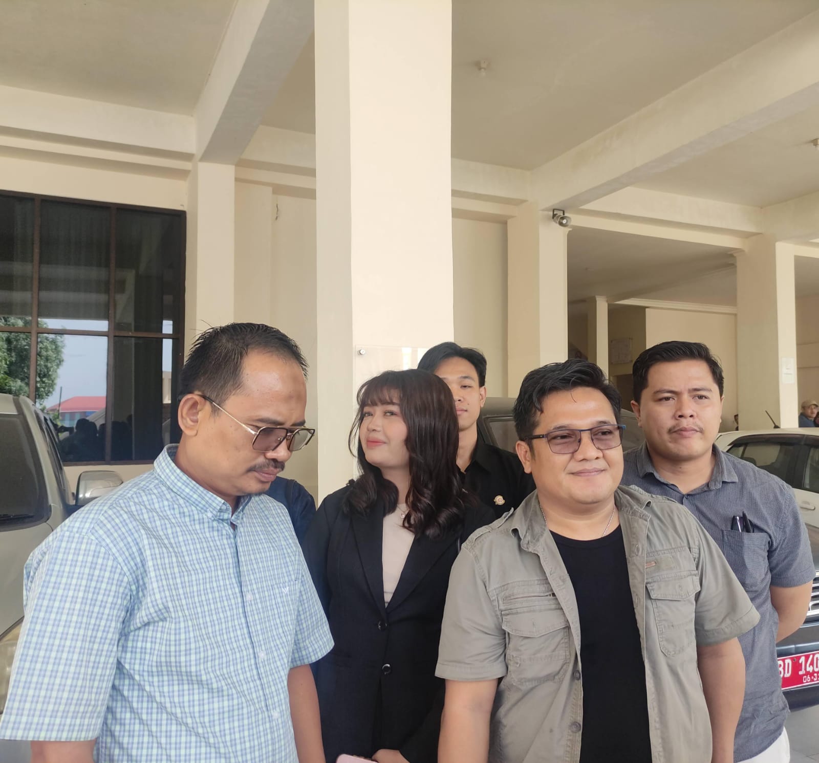 Kuasa hukum terdakwa kasus dugaan penggelapan dana di CV Mandiri Sejahtera, Benni Hidayat, S.H saat memberikan keterangan usai persidangan. (Senin, 8/6/2026).Foto/Redaksi