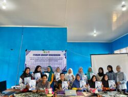 Bukan Sekadar Teknologi, Dosen UM Bengkulu Dampingi Guru SMP Negeri 9 Lebong “Berteman” dengan AI
